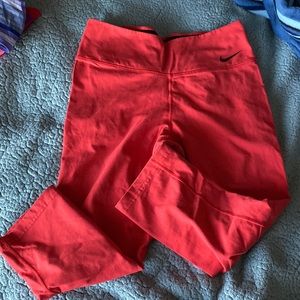 Nike crop leggings
